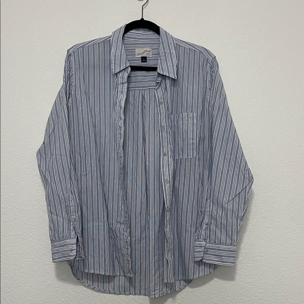 ‼️MOVING SALE‼️ Universal Thread Blue Striped Button-Down Shirt